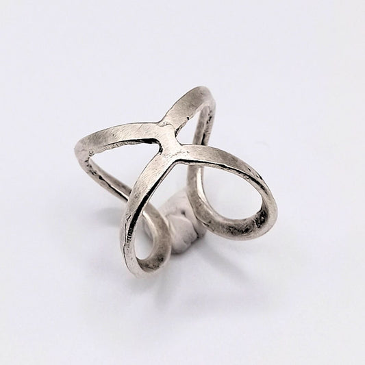 Δαχτυλίδι ρυθμιζόμενo χιαστή επαργυρωμένο (R1306) - ring - charmy.gr