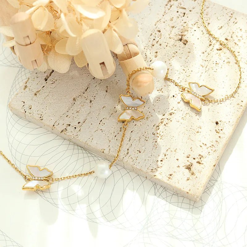 Γυναικείο κολιέολιέ ατσάλινο με πεταλούδες και πέρλες (N1406) - necklace - charmy.gr